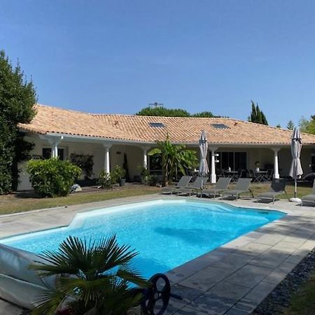 Le Temps Des Hotes Vertou Exterior photo